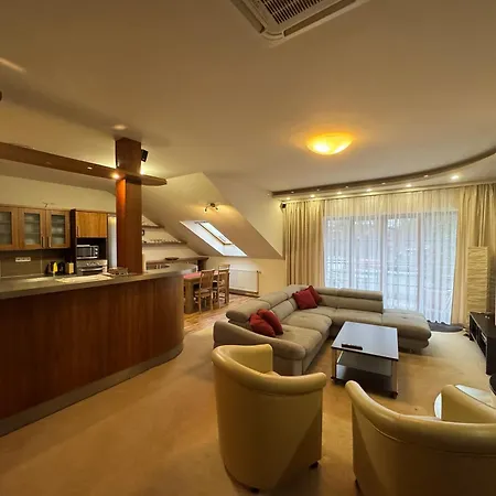 Bílá Hora - Roudná Apartamento