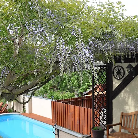 Bila Hora - Roudna Apartment