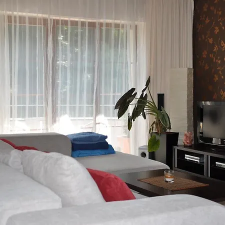 Bila Hora - Roudna Apartment *