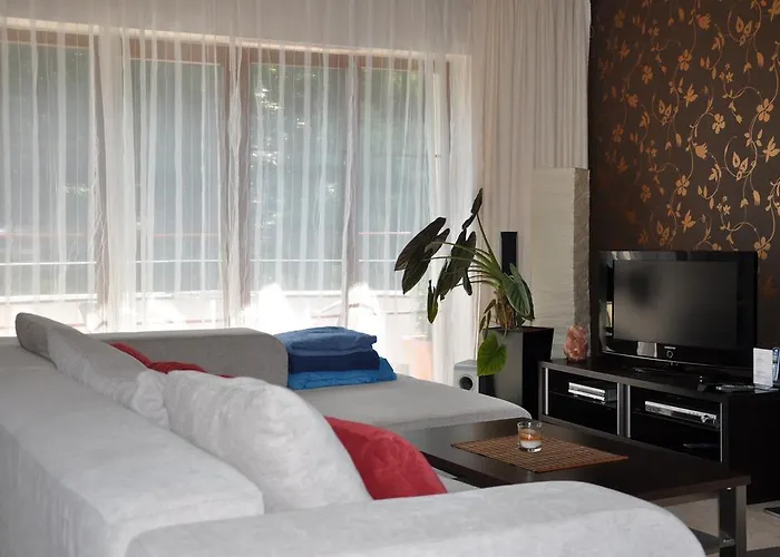 Bílá Hora - Roudná Apartamento *