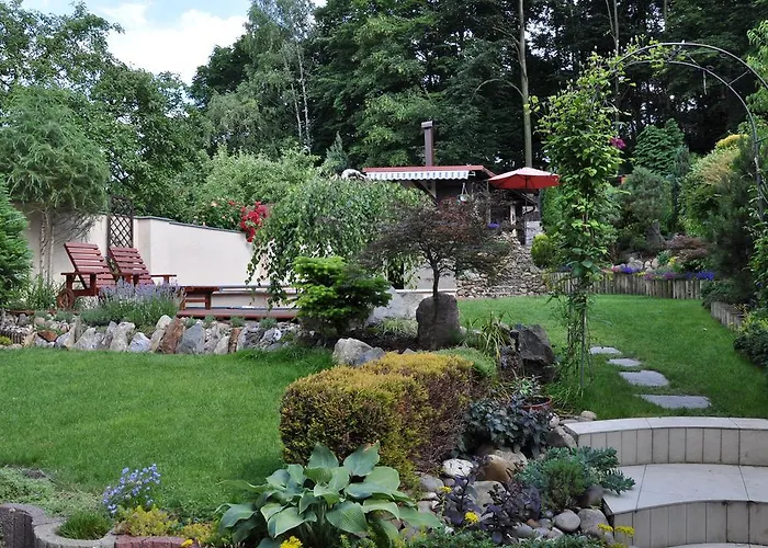 Bílá Hora - Roudná *